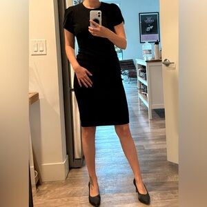 Calvin Klein Tulip-Sleeve Sheath Knee-length Dress - Size 2